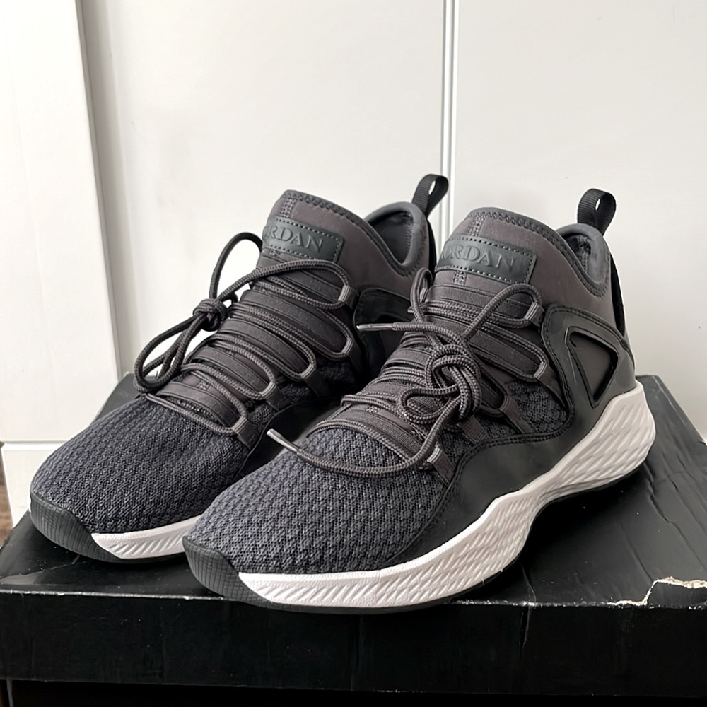 JORDAN FORMULA 23 GG